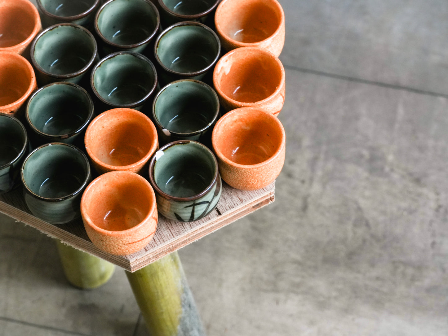 Sake Cup Table