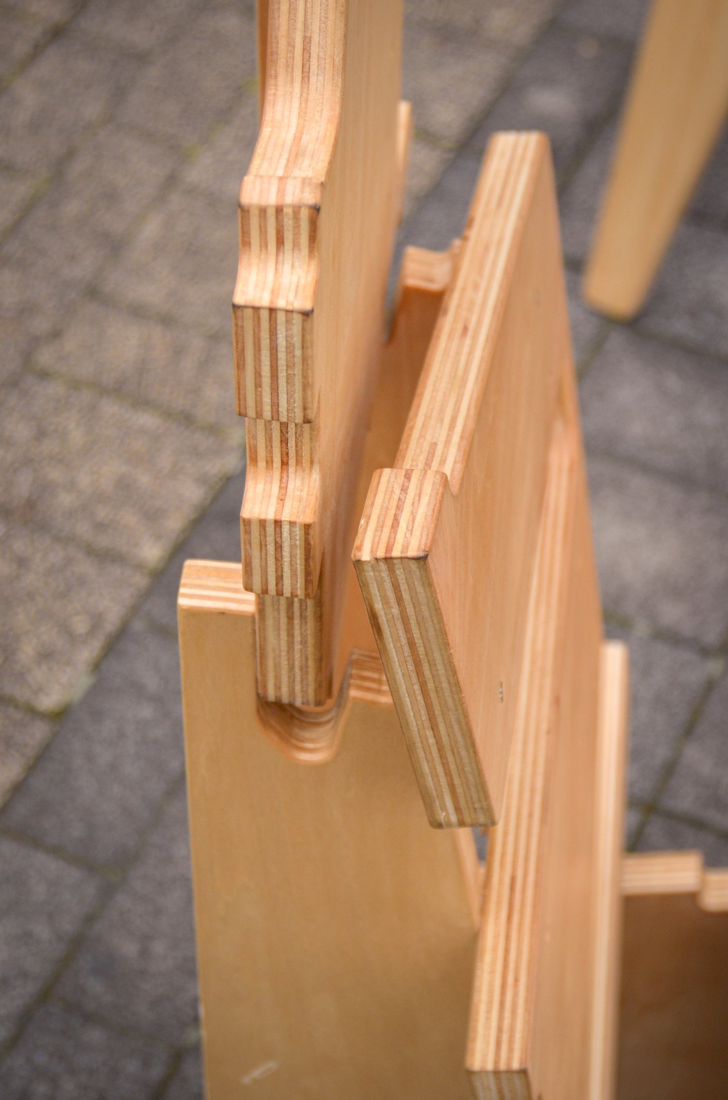 Omni-Chair Negative 1 - Makoto Nagai, Shimpei Ogawa